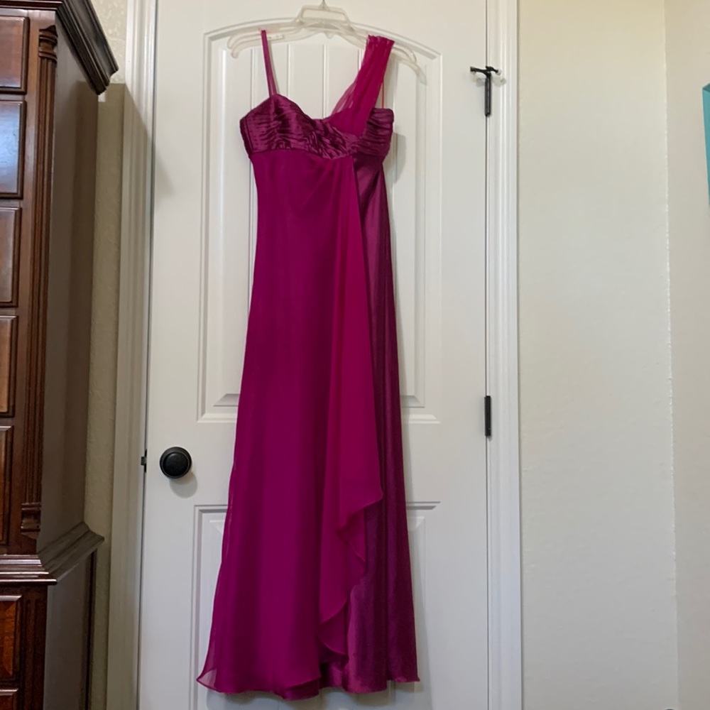 Adrianna Novenna Collection Magenta Formal Gown (size 6)
